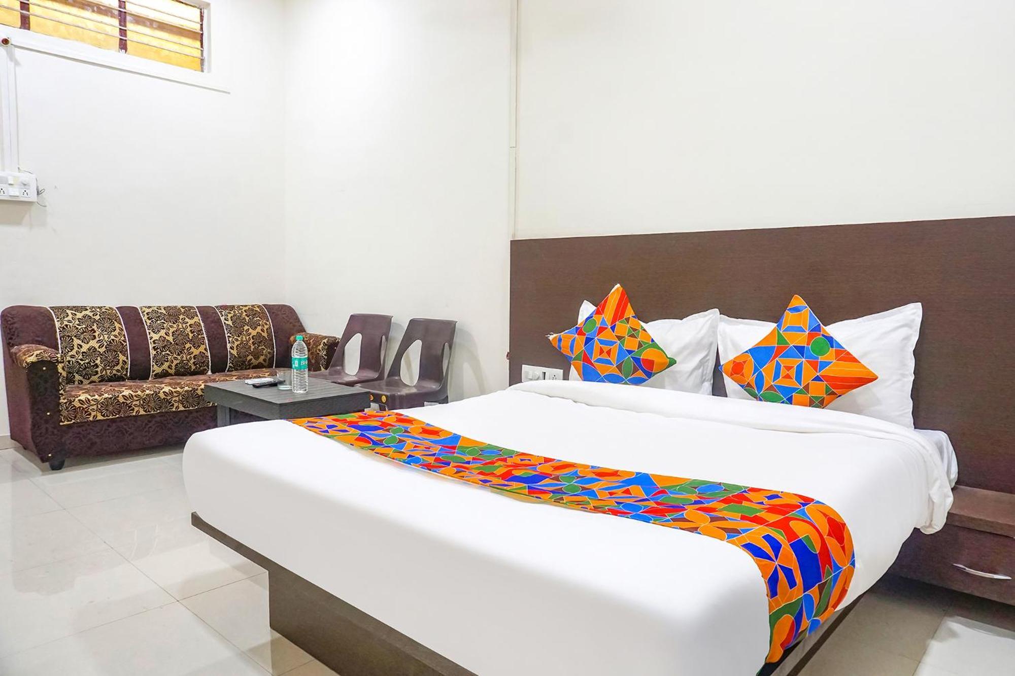 Fabhotel Om Sai - Nr Nashik Railway Station ภายนอก รูปภาพ
